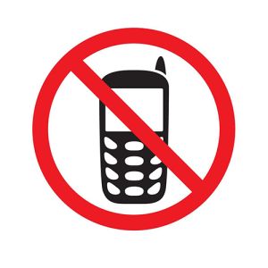 APLI nalepka Prepoved uporabe mob.telefona 114x114mm | MEGAtoner.si